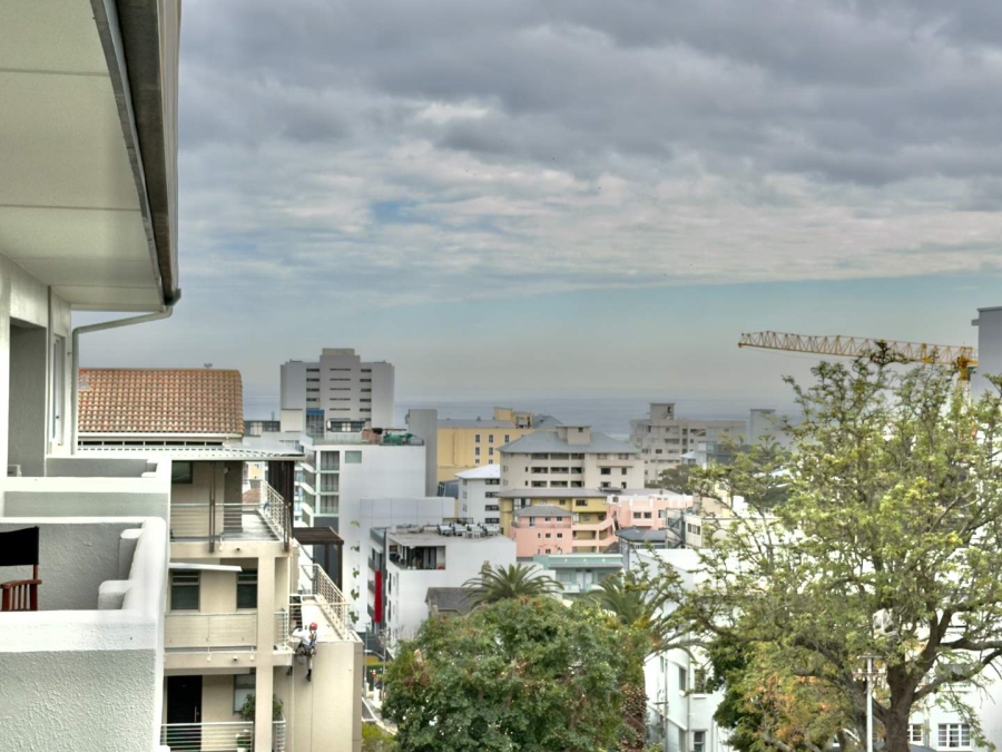 To Let 2 Bedroom Property for Rent in Sea Point Western Cape